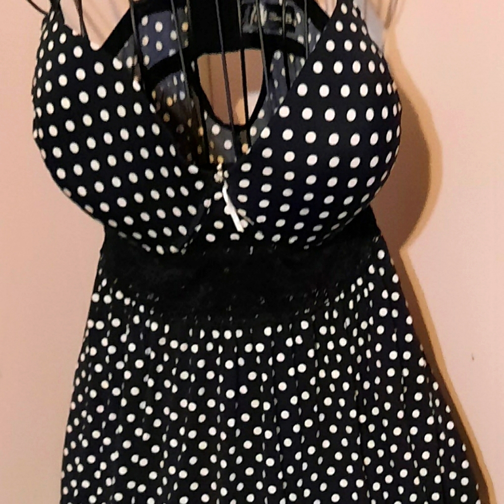 Size 18/20 Black & White Polka Dot Lingerie